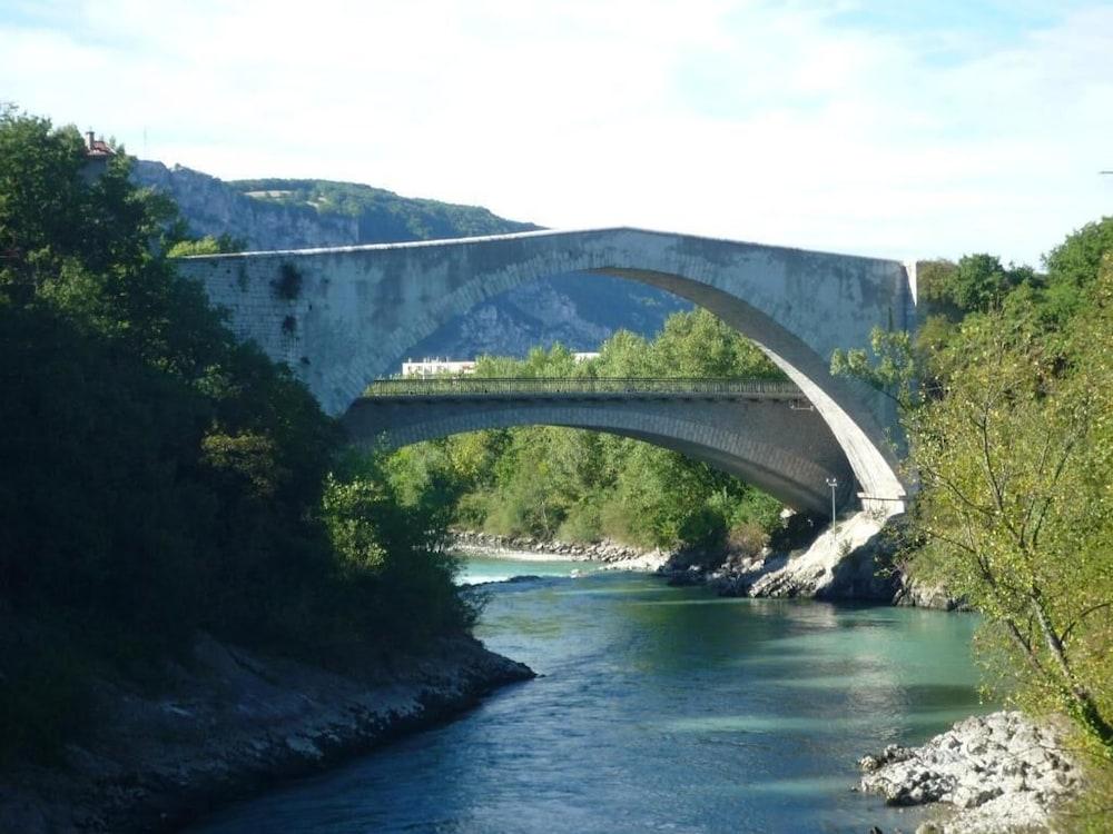 The Originals City, Hotel Villancourt, Grenoble Sud Le Pont-de-Claix Buitenkant foto